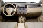 Nissan Tiida Sedan 2005 года